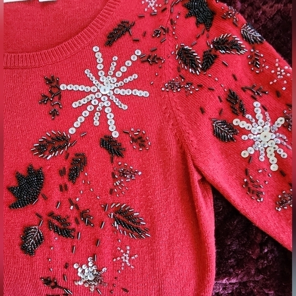Cato holiday sweater dress red with black/silver beads size Large - Picture 4 of 5